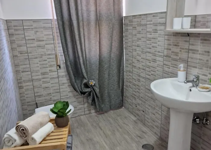 House * 特罗佩阿